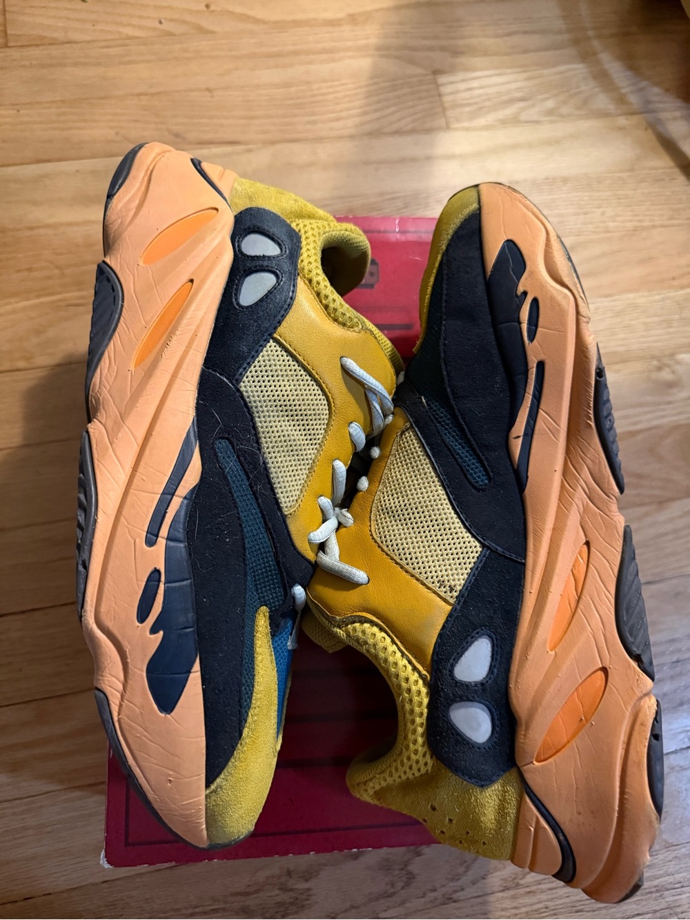Yeezy 700 ‘Sun’ - Picture 3 of 5